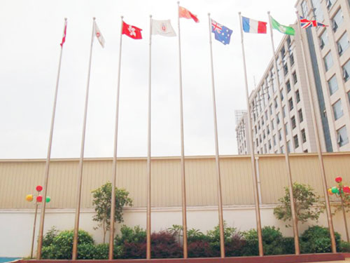 揭秘奧運(yùn)村五星紅旗迎風(fēng)飄揚(yáng)不纏旗桿的奧妙